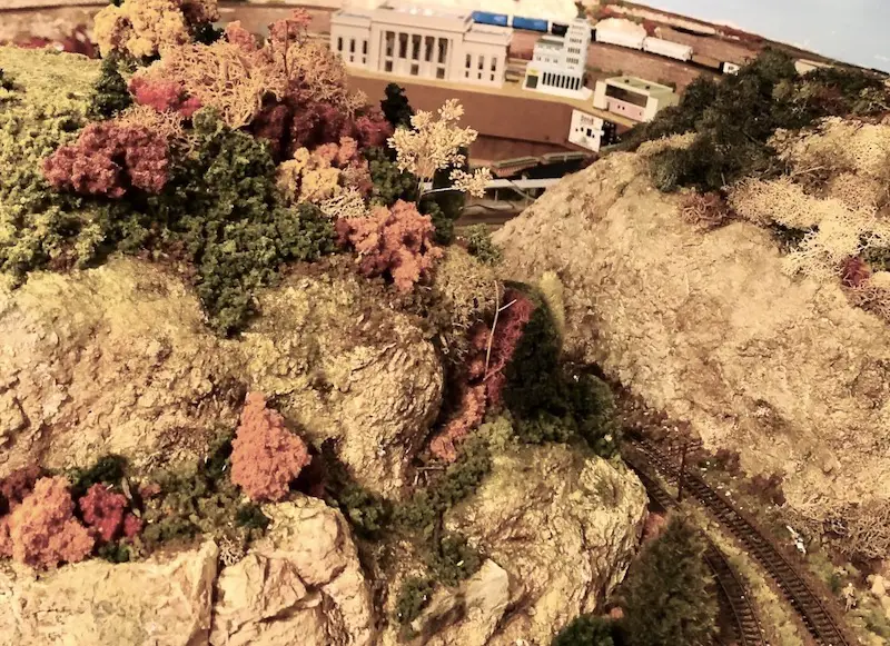 Breakneck Pass on the BR&S Model Railroad