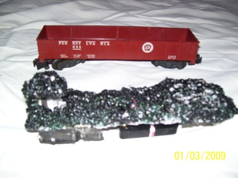 Coal load with sound mechanism in gondola