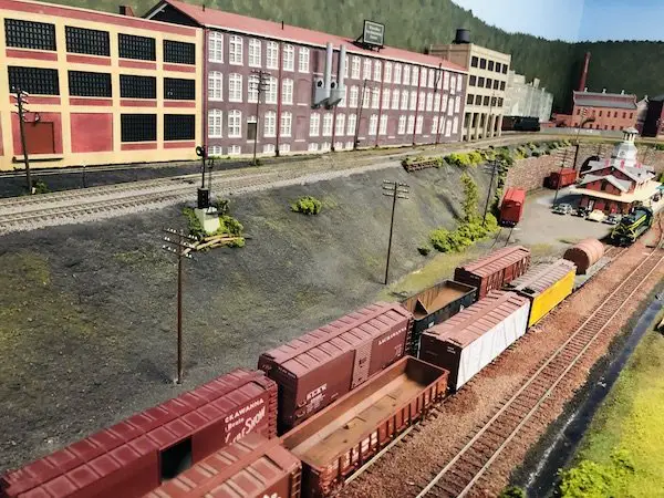 Chuck Davis' Lehigh Valley RR - Wyoming Division - A remarkable prototypical model railroad
